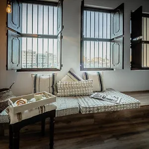 mazmi-casa.sharjah-hotels.com/